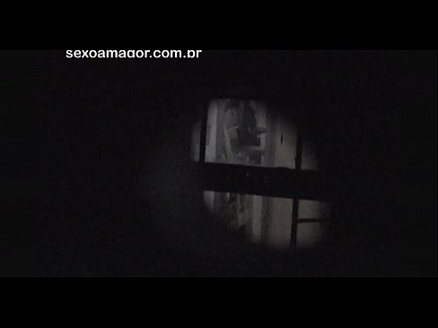 ❤️ Бландзінка таемна здымаецца на відэа з суседскага вуаерыста, схаванага за пустымі цэгламі ❤ Супер порна у порна be.epicpornvideos-com.ru ❌